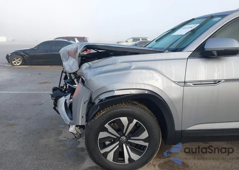 2025 Volkswagen Atlas Cross Sport 2.0T Se z USA, uszkodzony, nr VIN 1V2DE2CAXSC229143